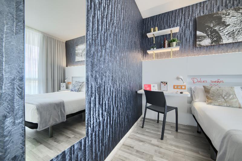 חדר סטנדרט, Zenit Sevilla