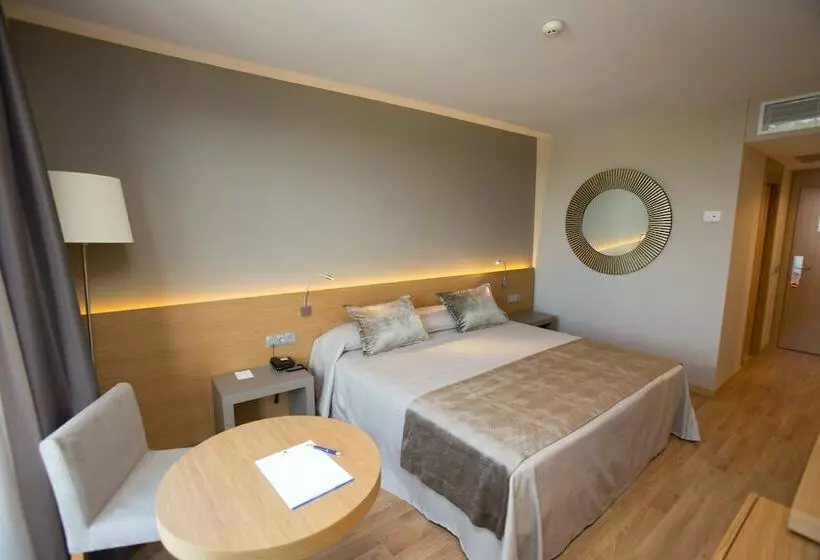 اتاق استاندارد, M.a. Hotel Sevilla Congresos