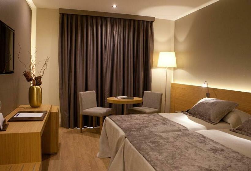 اتاق خانوادگی, M.a. Hotel Sevilla Congresos