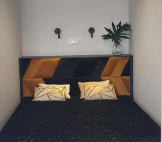 高级工作室, Malibu Park