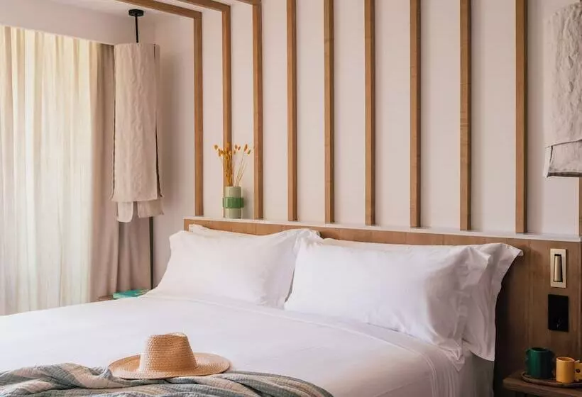 اتاق استاندارد با چشم‌انداز, ME Marbella by Meliá