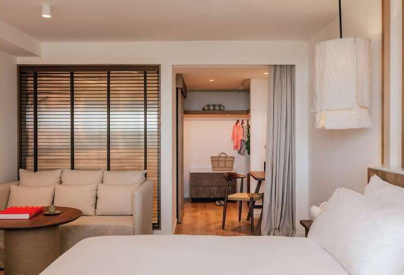 Люкс 2 Спальни, ME Marbella Luxury Lifestyle Hotel
