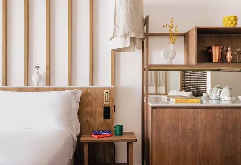 اتاق استاندارد تودرتو, ME Marbella by Meliá