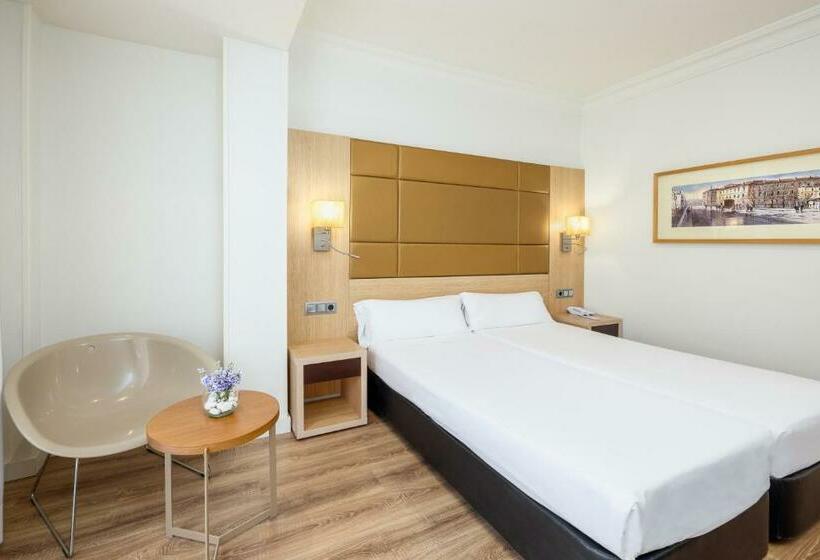 اتاق استاندارد, Virgen De Los Reyes