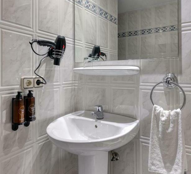 اتاق استاندارد, Virgen De Los Reyes