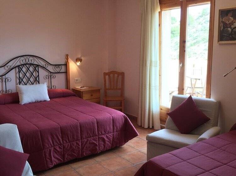 غرفة عائلية, Castellote