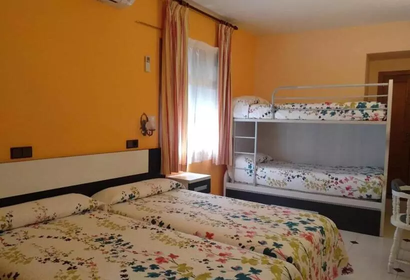 اتاق خانوادگی, Hostal Don Jaime I y II