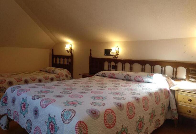 اتاق پنت هاوس, Hostal Don Jaime I Y Ii