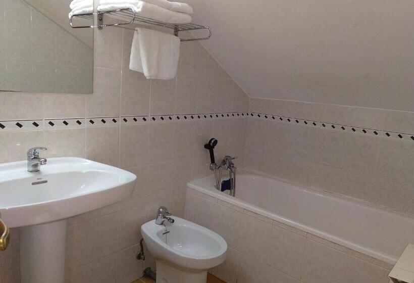 اتاق پنت هاوس, Hostal Don Jaime I Y Ii