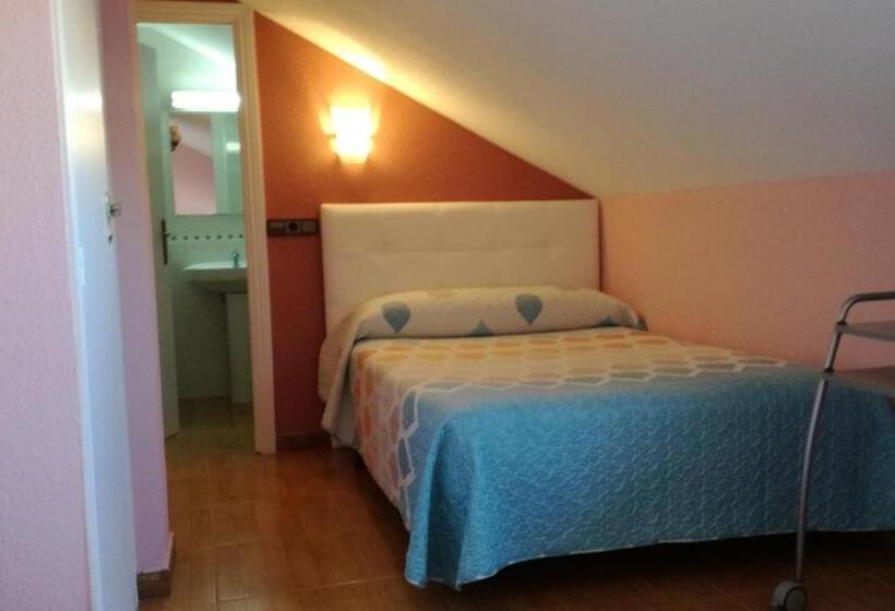 اتاق پنت هاوس, Hostal Don Jaime I Y Ii