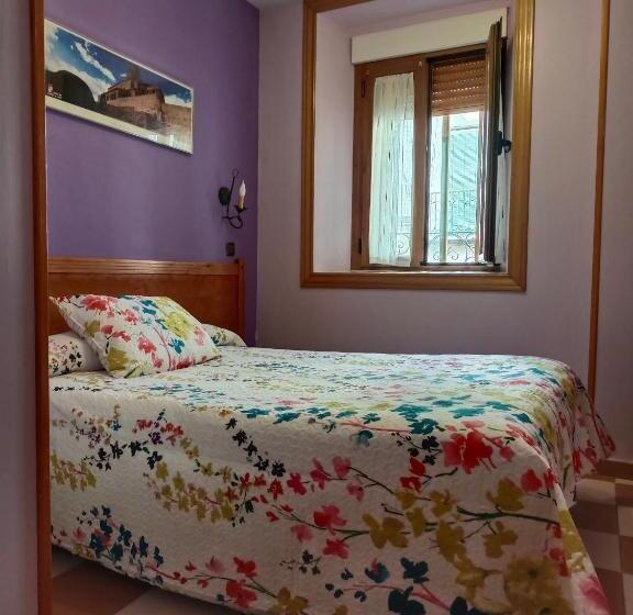 اتاق اکونومی, Hostal Don Jaime I Y Ii