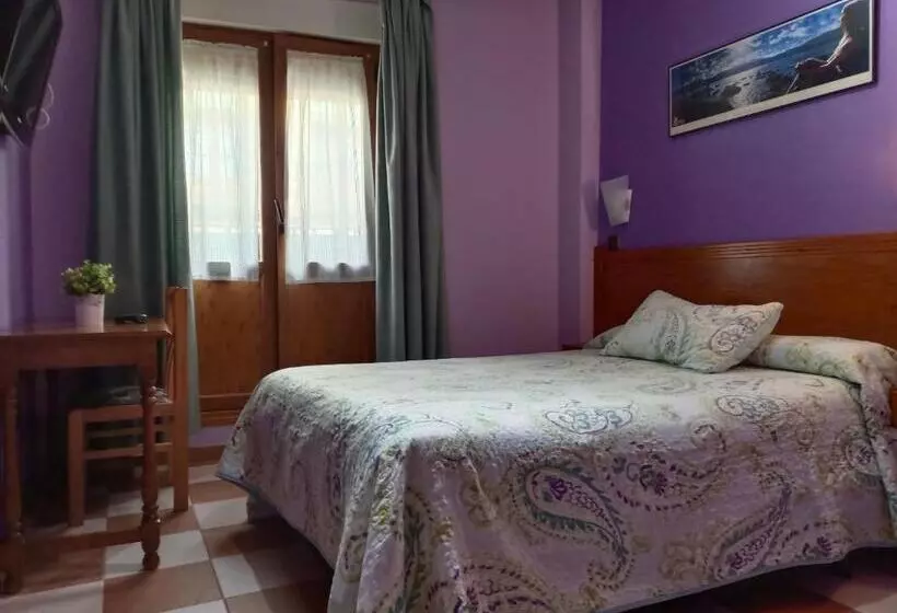 اتاق اکونومی, Hostal Don Jaime I y II