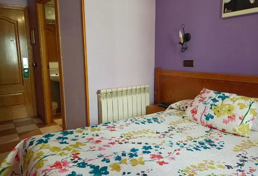اتاق اکونومی, Hostal Don Jaime I y II
