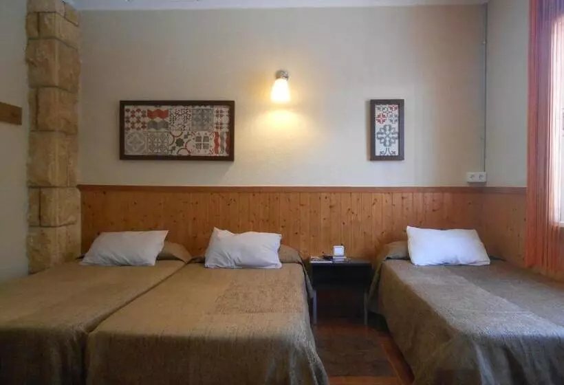 اتاق استاندارد سه نفره, Hostal El Callejon