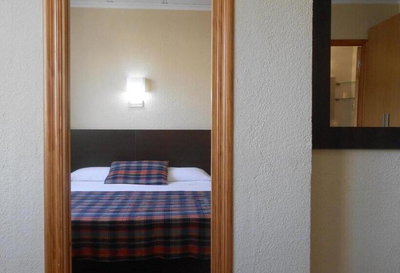 패밀리 룸, Hostal El Callejon