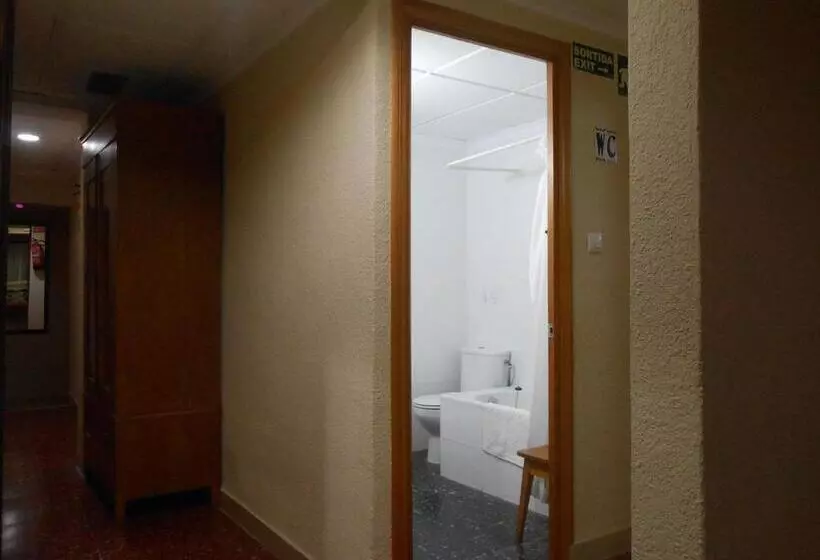 Standard room with outdoor bath, Hostal El Callejon
