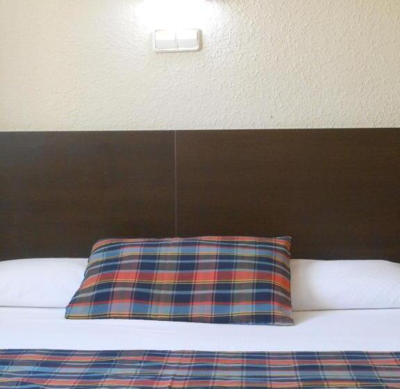 Standard room with outdoor bath, Hostal El Callejon