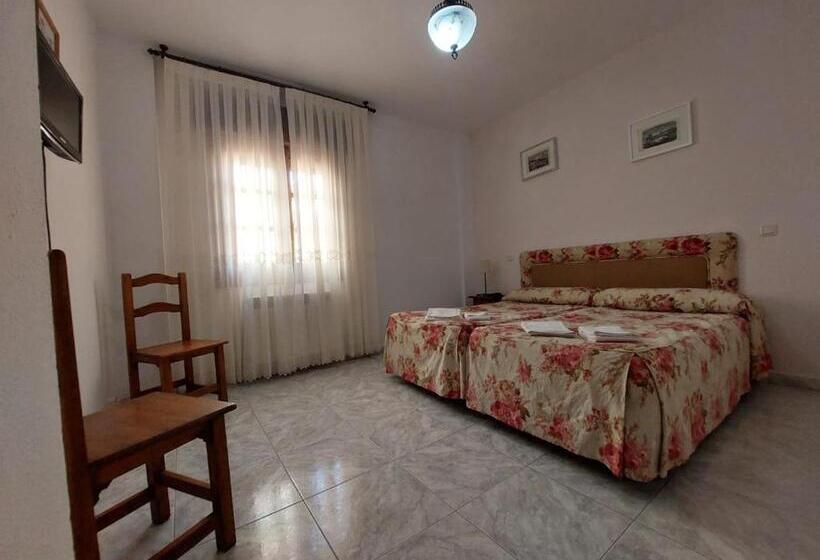 اتاق استاندارد با 2 تخت دوبل, Hostal Restaurante Villa De Sepúlveda