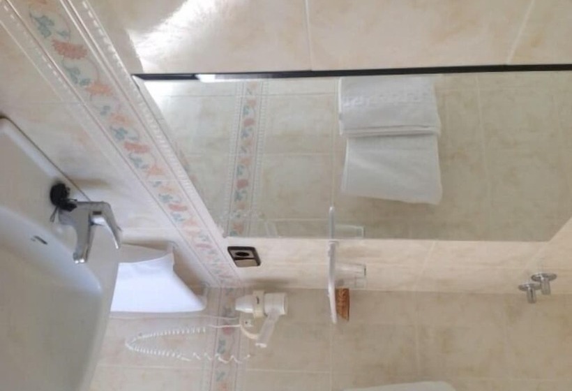 اتاق استاندارد, Hostal Siete Picos