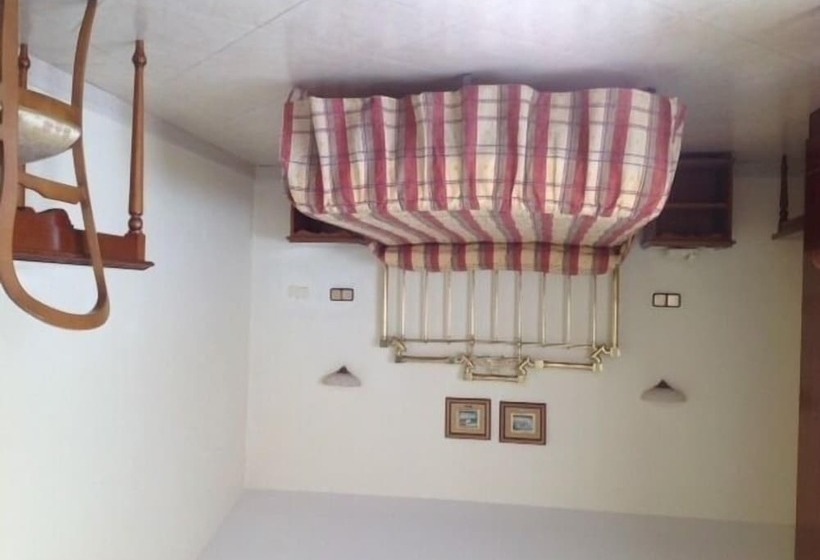 Quarto Estandar, Hostal Siete Picos