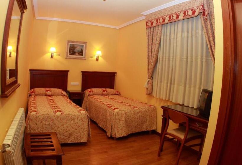 Номер Стандарт, Hostal Torres