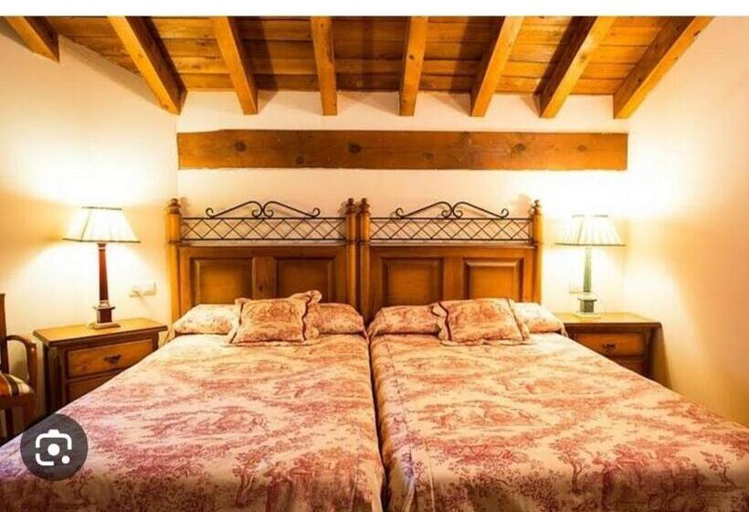 غرفة قياسية, La Posada De Numancia