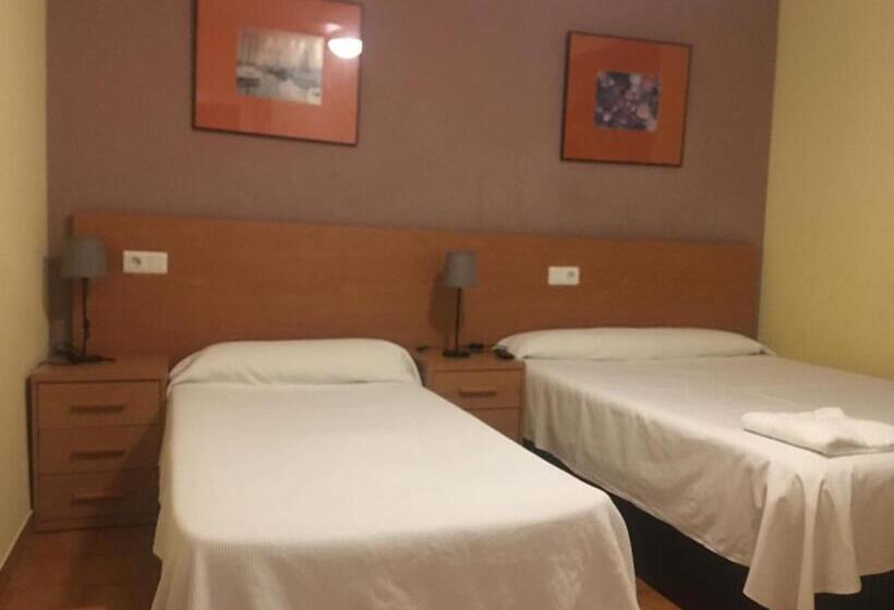 标准三人间, Nou Rocamar