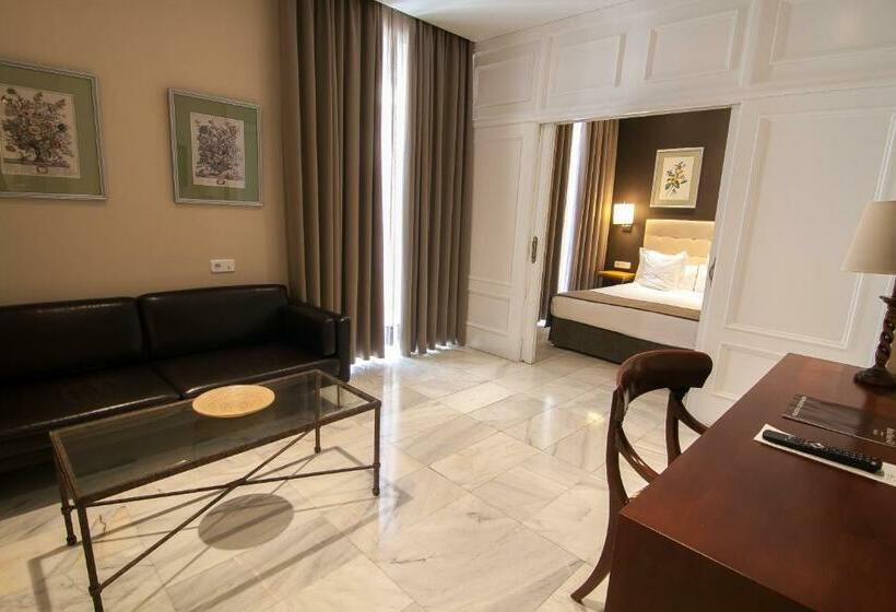 سوییت جونیور, San Gil