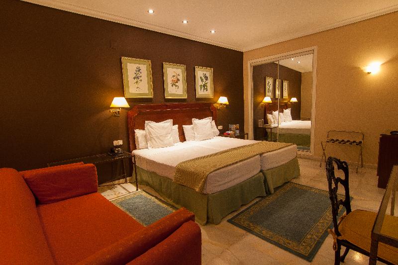 اتاق خانوادگی, San Gil