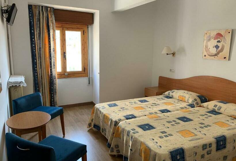 غرفة قياسية ثلاثية, Tarull