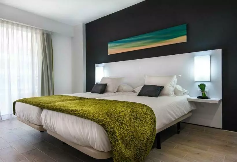 استودیوی استاندارد, Kn Aparthotel Columbus