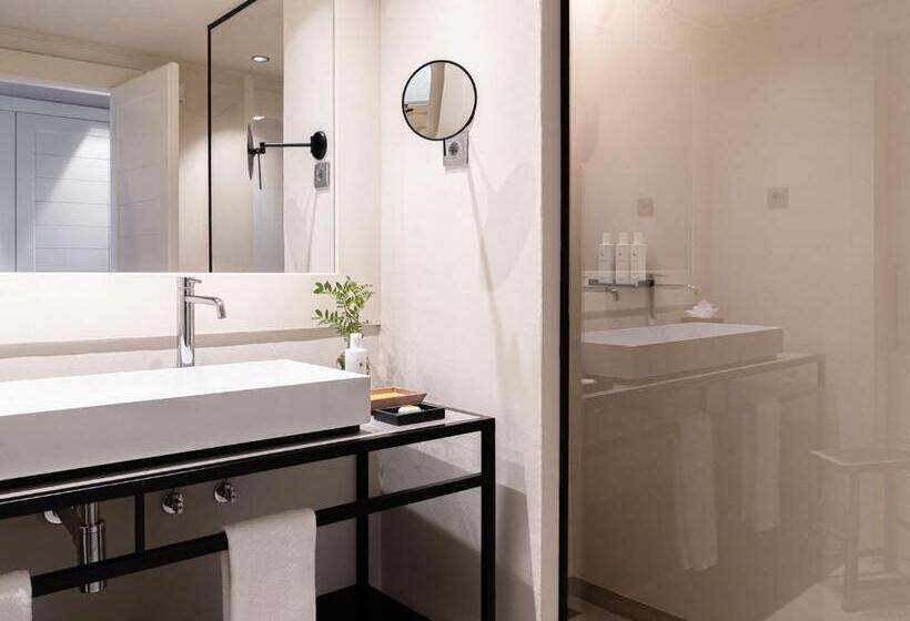 جناح مطلّ علي الحديقة, Mas De Torrent Hotel & Spa, Relais & Châteaux