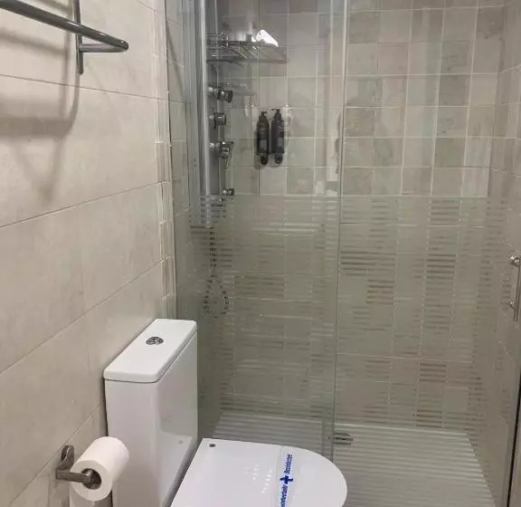 Appartement met 1 Slaapkamer en Balkon, Tossamar