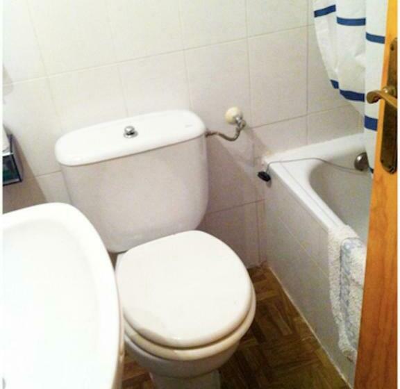 Номер Стандарт, Hostal L'escaleta