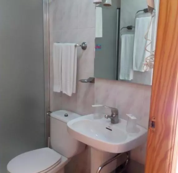 スタンダードルーム, Hostal Rural Montual