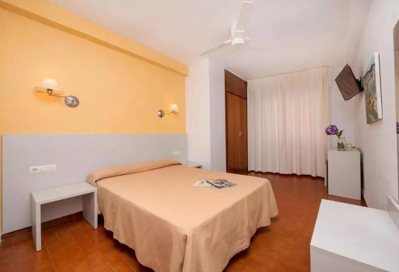 Camera Standard, Hostal Velilla