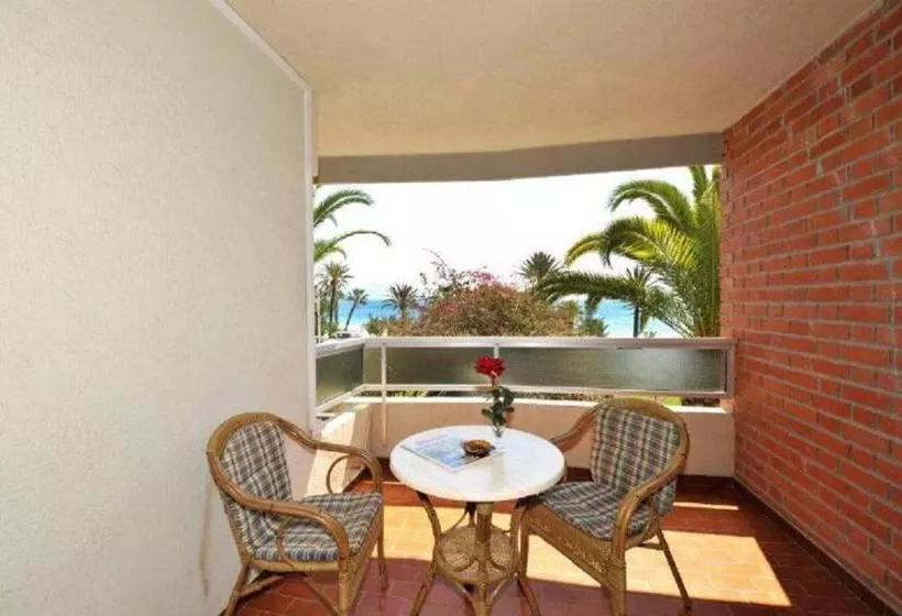 Camera Standard Vista Mare, Hostal Velilla