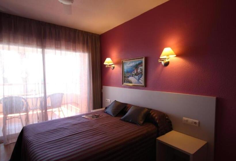 اتاق استاندارد با چشمانداز دریا, Hostal Velilla