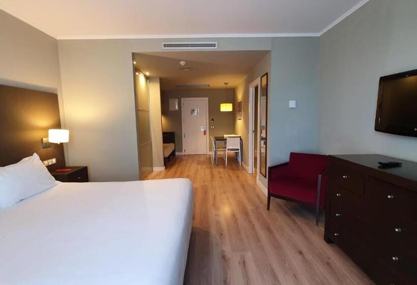 غرفة قياسية ثلاثية, Hg La Molina