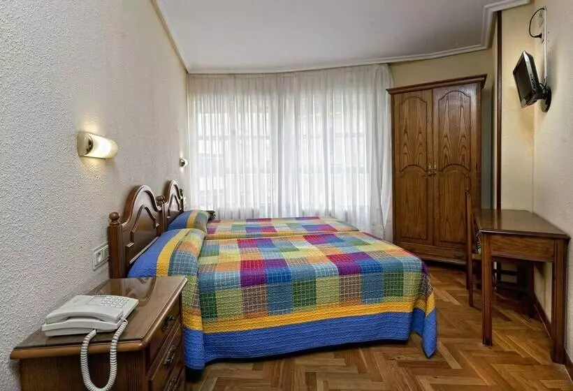 Standard Room, Hostal Hispano