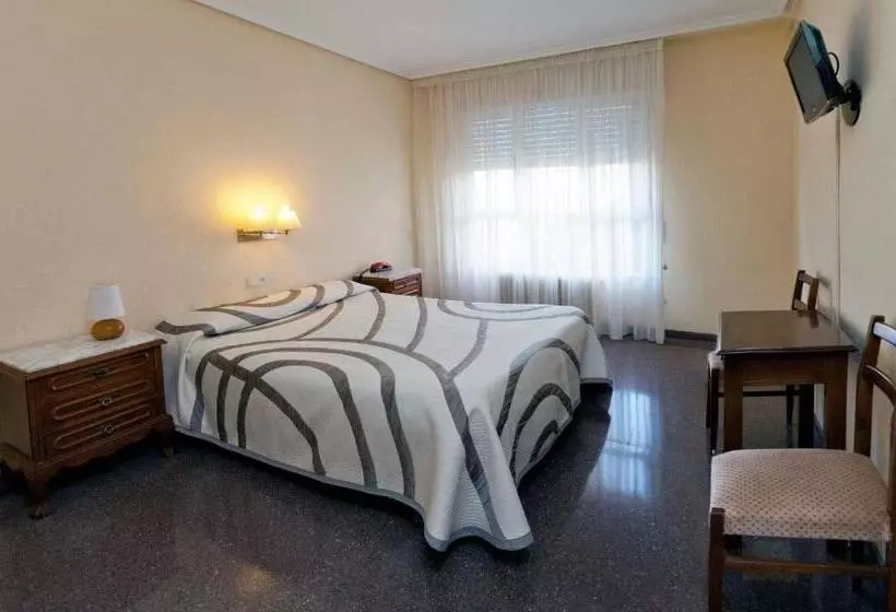 Standard Room, Hostal Hispano