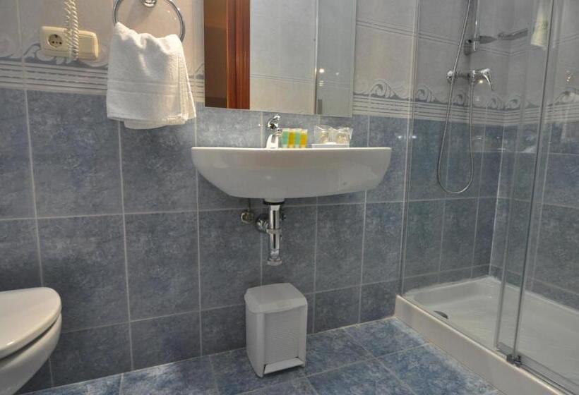 غرفة إقتصادية, Pension Alameda