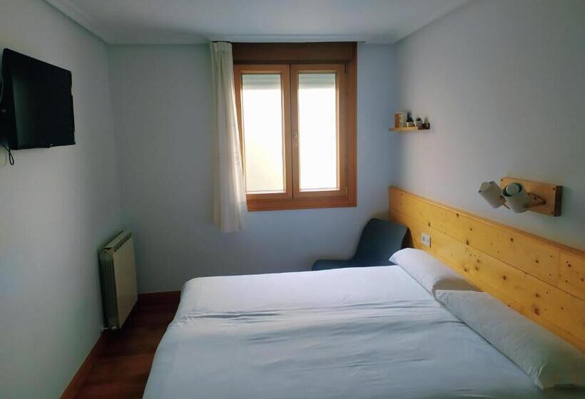 标准间, Pension Urkia