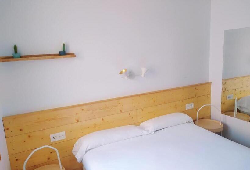 标准间, Pension Urkia