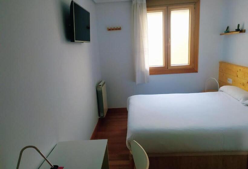 标准间, Pension Urkia