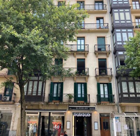 标准间, Pension Urkia