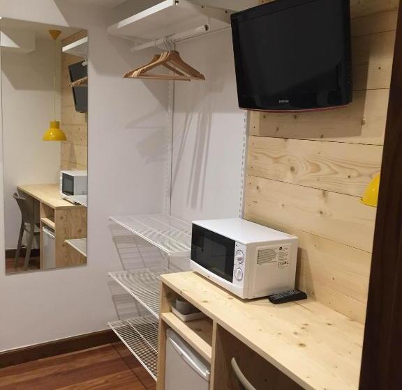 标准单人间, Pension Urkia