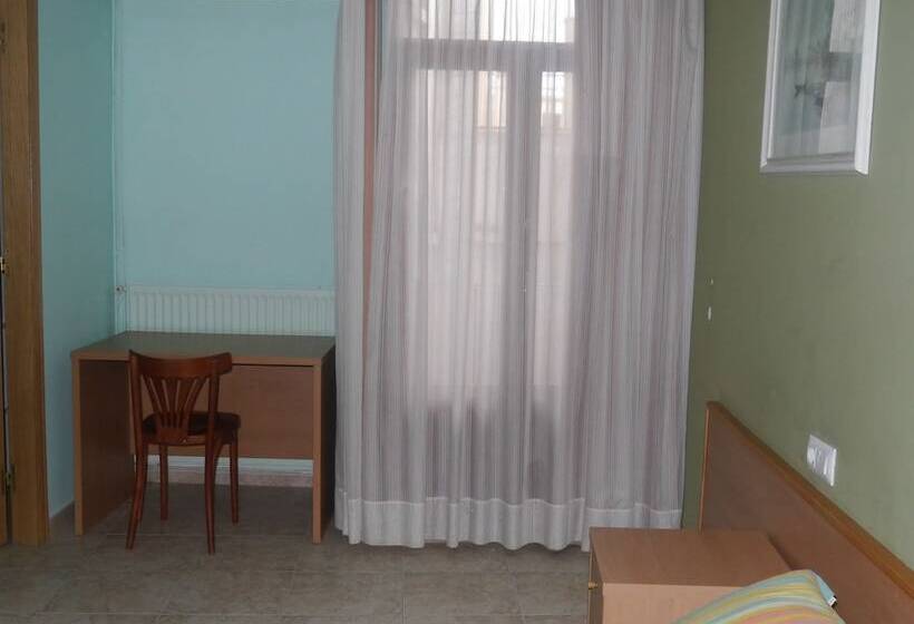 Quarto Economy, Pinxo