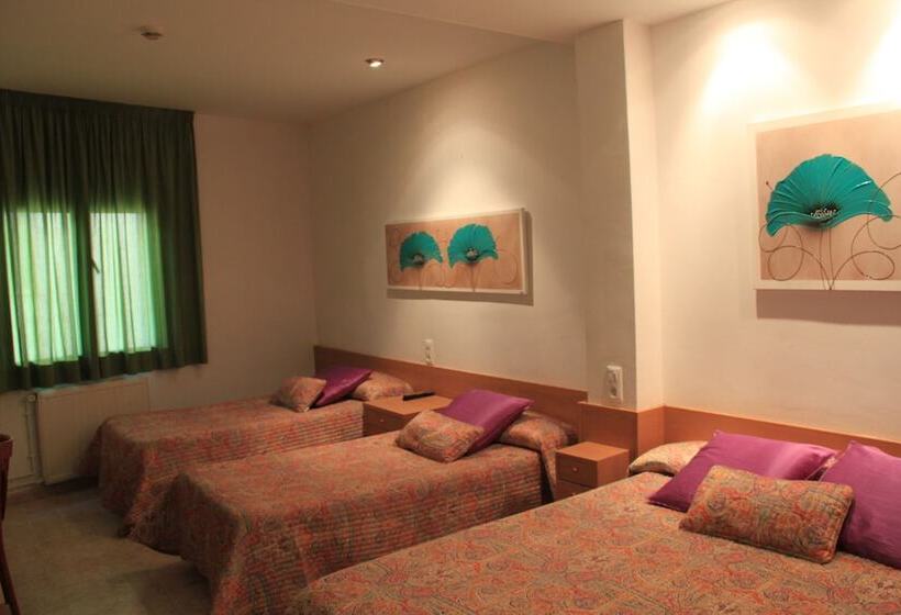 Четырехместный Номер Стандарт, Pinxo