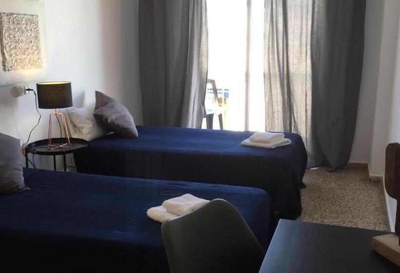 اتاق سوپریور, Hostal Tierramar